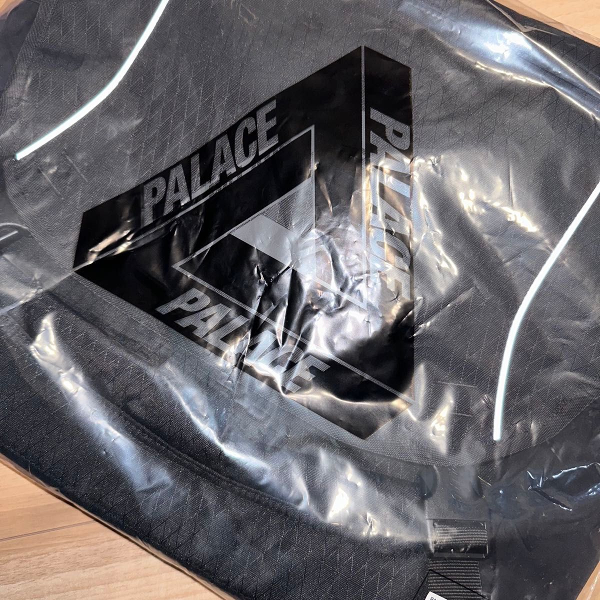PALACE CORDURA Y-RIP DESPATCH Black メッセンジャーバッグ PALACE CORDURA Y-RIP DESPATCH Black メッセンジャーバッグ