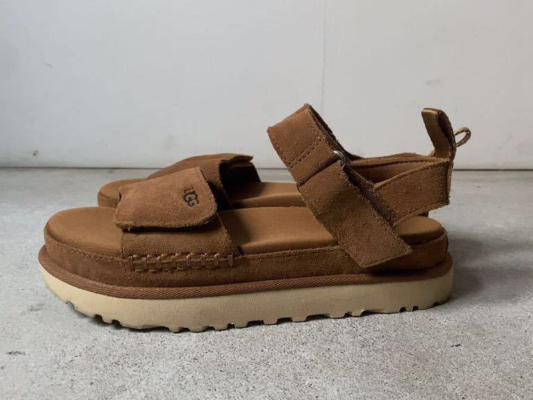 Ugg アグ Goldenstar ゴールデンスター サンダルシューズ ストラップサンダル 2023SS 1136783 スエード ベロクロ ブラウン 厚底 中古美品の画像3