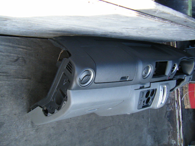 平成24年 NV350 キャラバン LDF-VW2E26 純正 インパネ ダッシュボード パネル の画像8
