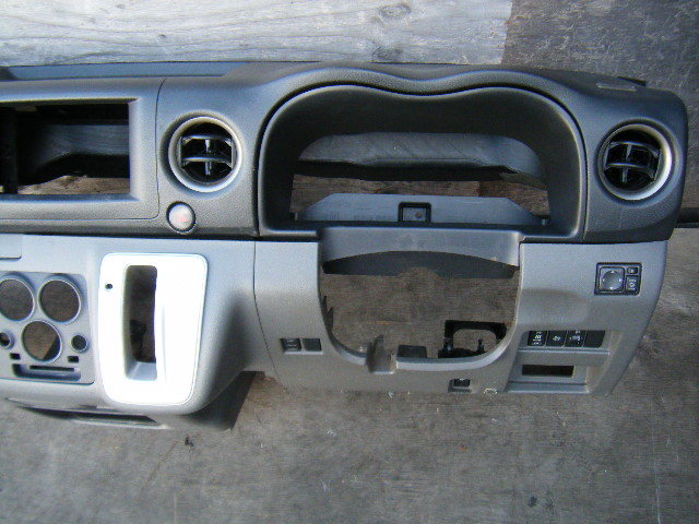 平成24年 NV350 キャラバン LDF-VW2E26 純正 インパネ ダッシュボード パネル の画像6