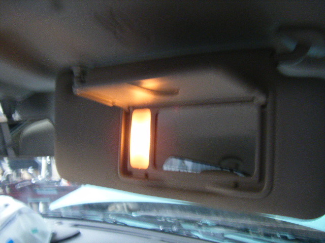 平成２７年 アルト ラパン DBA-HE33S 純正 室内 フロントサンバイザー 左右 鏡 ミラー 日除け ランプ 室内灯の画像4