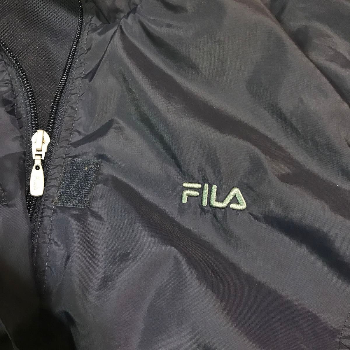 FILA  フィラ　90s ナイロンジャケット　ウィンドブレーカー　オーバーサイズ　刺繍ロゴ　バイカラー　XL テニス　スポーツ