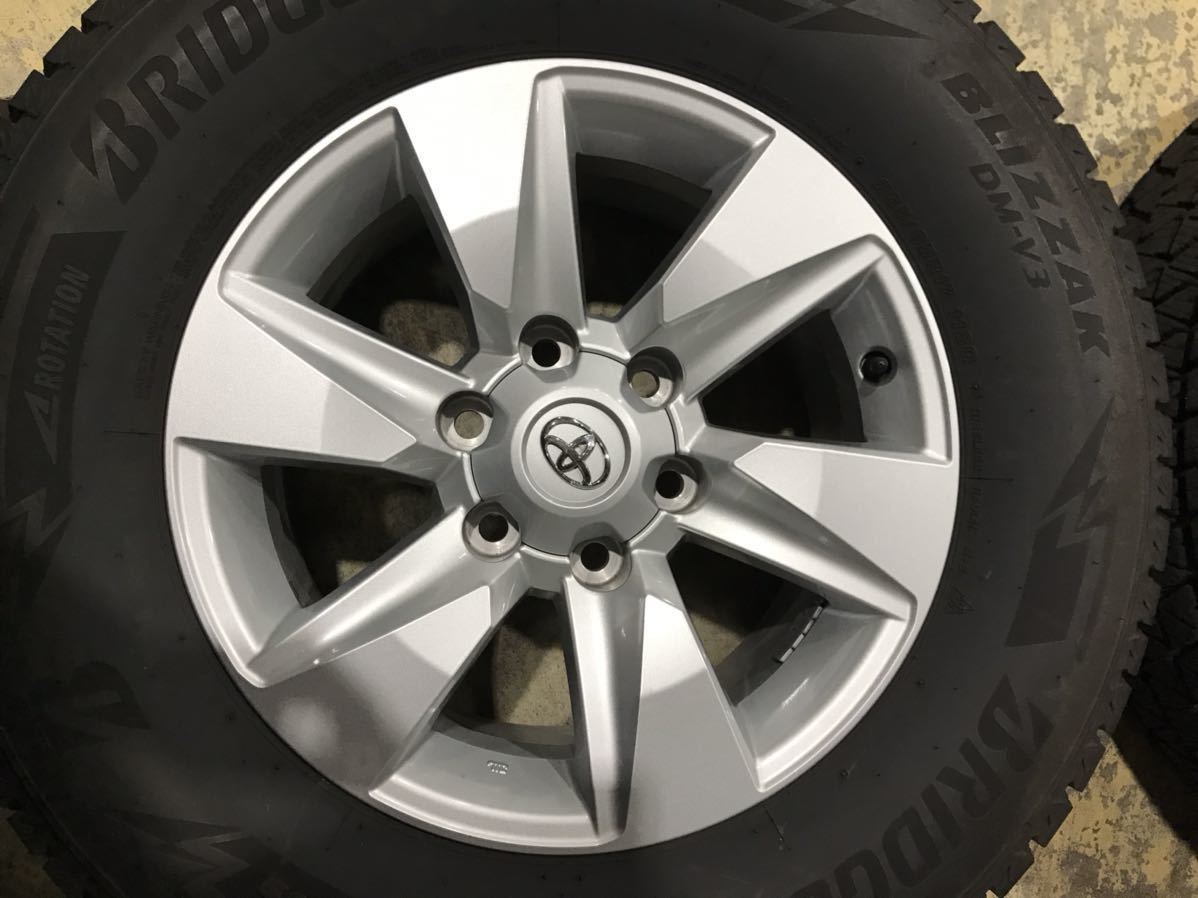 【中古品】ブリヂストン スタッドレス BLIZZAK DM-V3 265/65R17 トヨタランドクルーザープラドTRJ150W純正17インチホイール4本セット_画像3