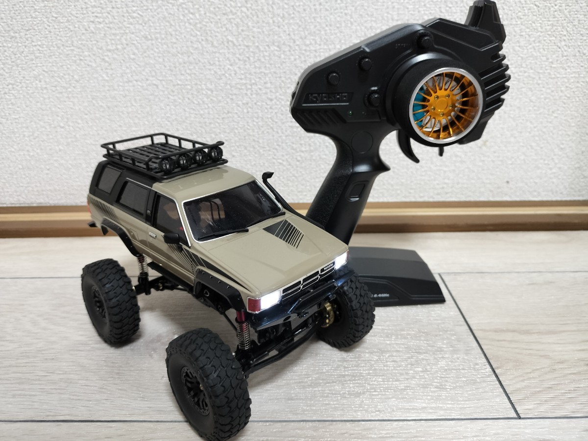 【美品】京商 mini-z 4x4　トヨタ 4ランナー アクセサリーパーツ付　サンドイエロー　オプションパーツ装着済み　送信機カスタム済み_画像1