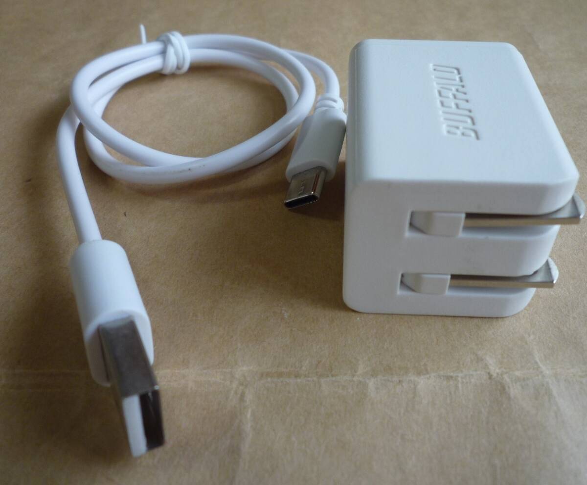 BUFFALO バッファロー USB充電器 急速充電器ACアダプター 5V 2.4A BSMPA2404LC 白 ホワイト USB-ACアダプター USB-Cケーブル付 _画像2