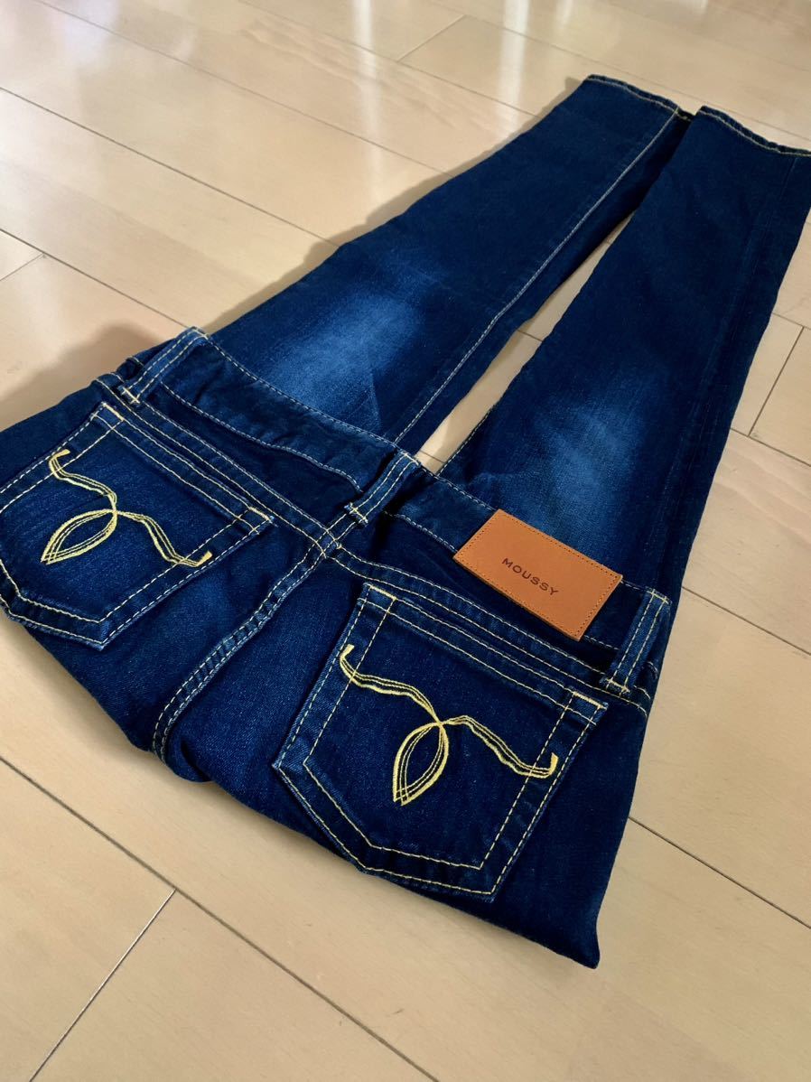 極美品【MOUSSY】Rebirth SKINNY 26インチ　インディゴスキニーデニム_画像1