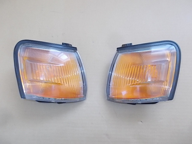  Toyota EP85 EP82 Starlet previous term left right clearance lamp winker lens 10-64