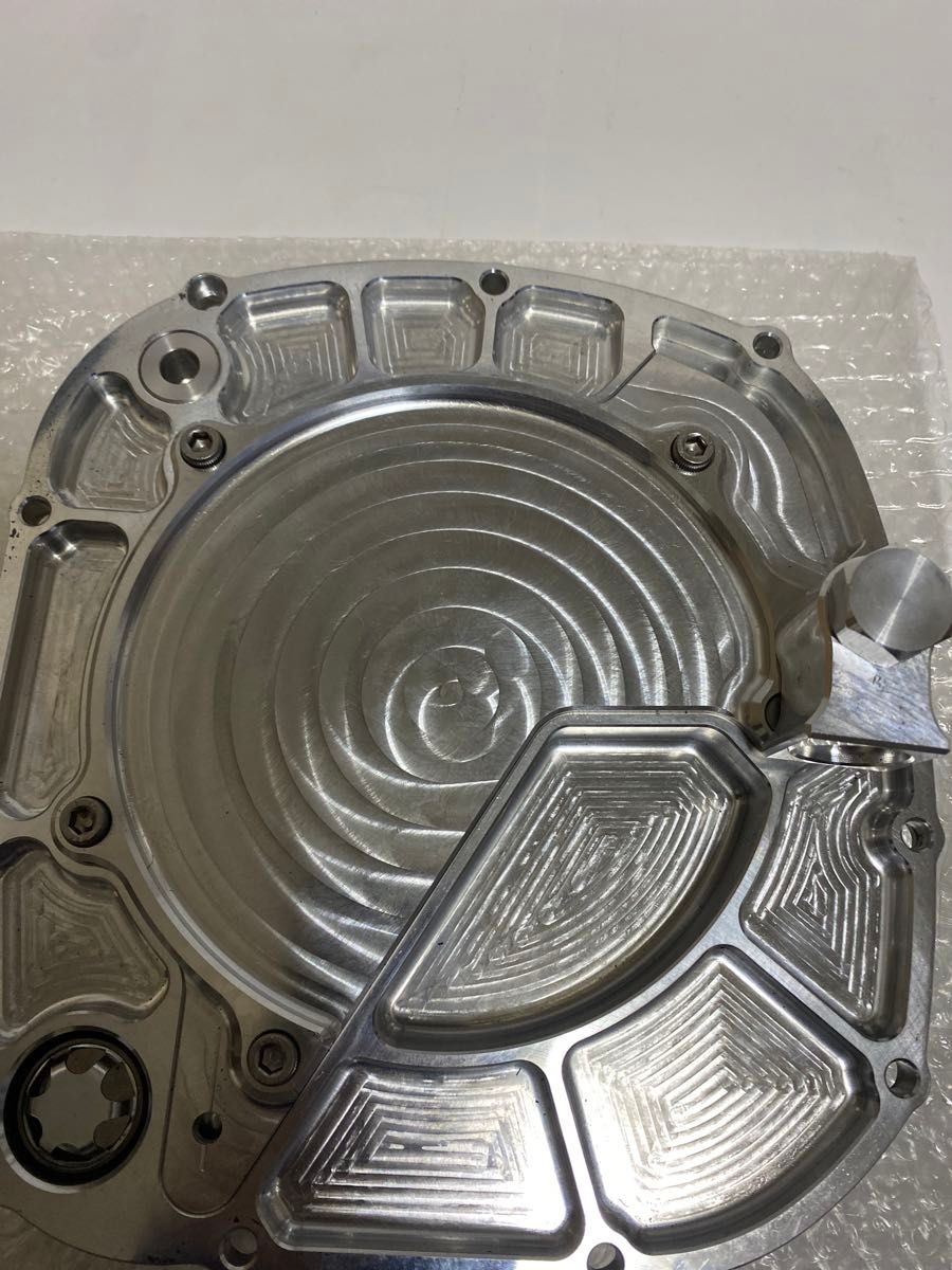 送料込み 美品 ヤマハ XJR1300 ウィリー ビレットクラッチカバー 送料込み 美品 ヤマハ XJR1300 ウィリー ビレットクラッチカバー