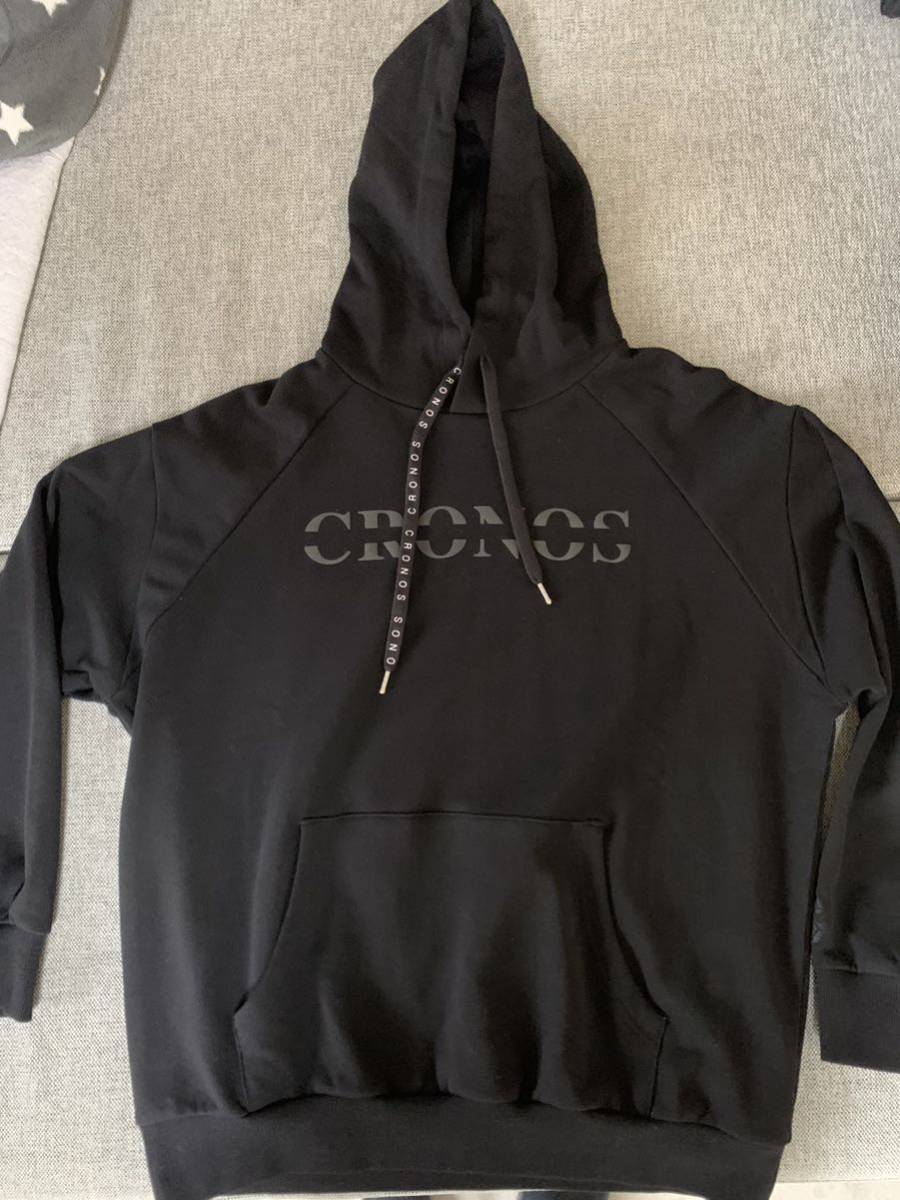 ★CRONOS★クロノス★新品★ CRONOS LOGO HOODIE★パーカー★ブランド★未使用品★クロノスパーカー★Mサイズ★試着のみ★完売モデル★の画像2