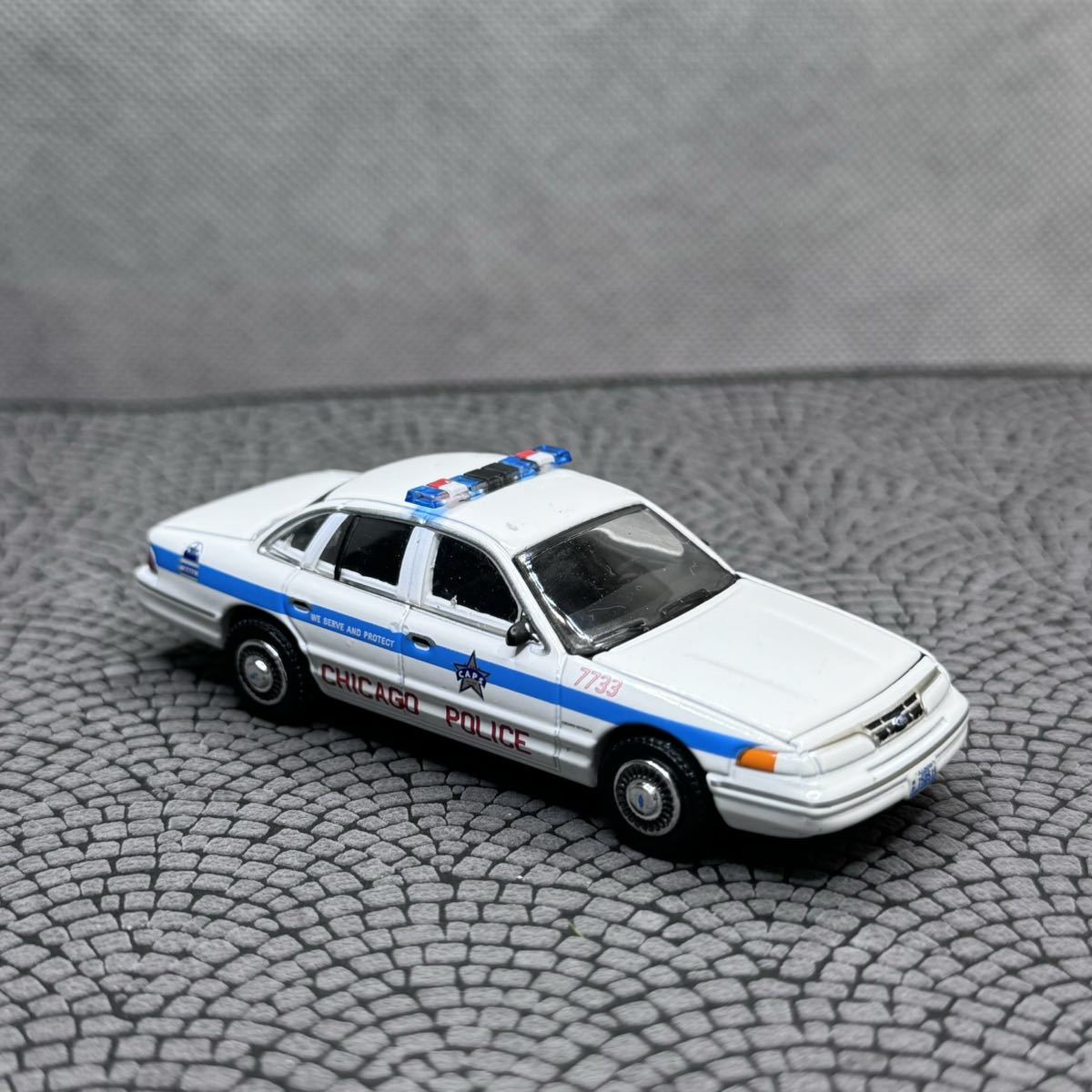 【CJ-421】1/64 フォード CROWN VICTORIA CHICAGO POLICE GreenLight スケール ミニカー_画像2