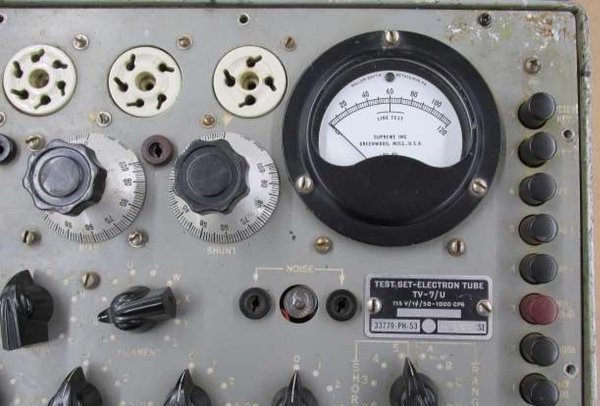 チューブチェッカー TV-7/U　真空管試験機　TUBE TESTER 　真空管テスター　ジャンク_画像4