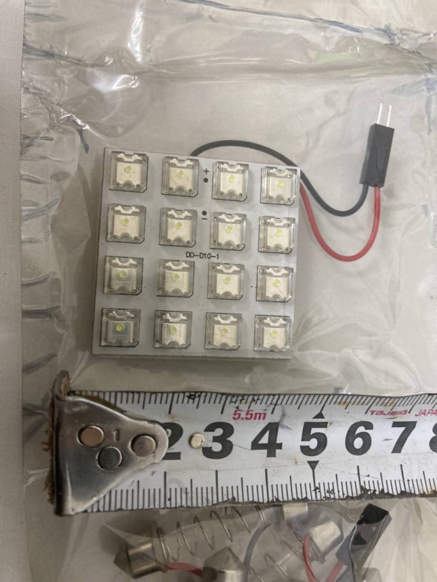 D37 新品 未使用品 ●在庫15点 三菱 デリカ D5:V5W LED ルームランプ 小型ランプ 室内灯 カー用品 車 在庫多数有!!の画像4