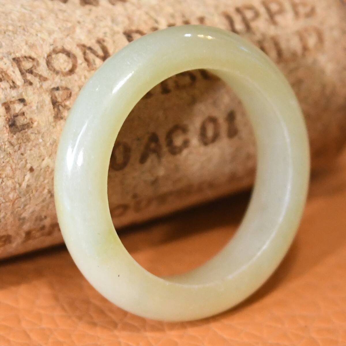 J1184 Jade Jade Ring Ring Ring № 15.5 Мьянма Джейд Джадит Перевозка включена