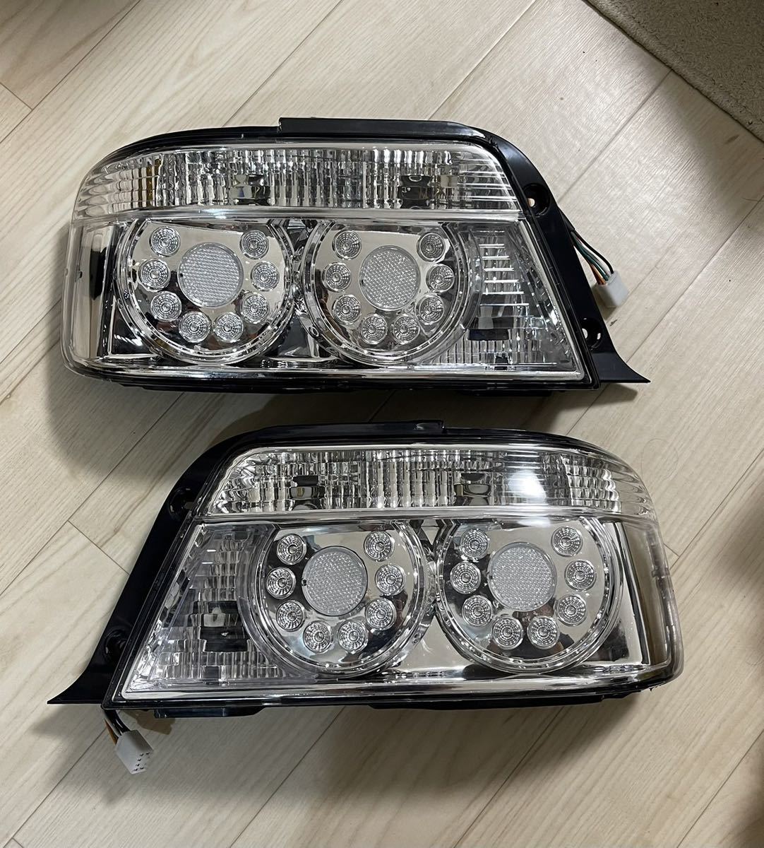 チェイサー 100系 クリアテール 新品 LEDテールランプ 左右 チェイサー 100系 クリアテール 新品 LEDテールランプ 左右