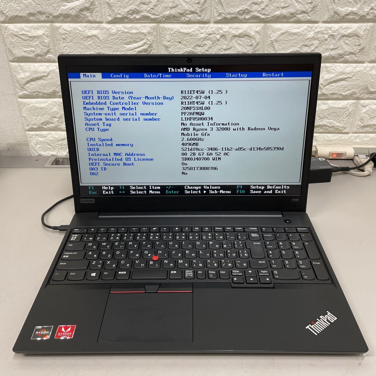 ニ97 Lenovo ThinkPad E595 AMD RYZEN 3 3200U メモリ4GB _画像2