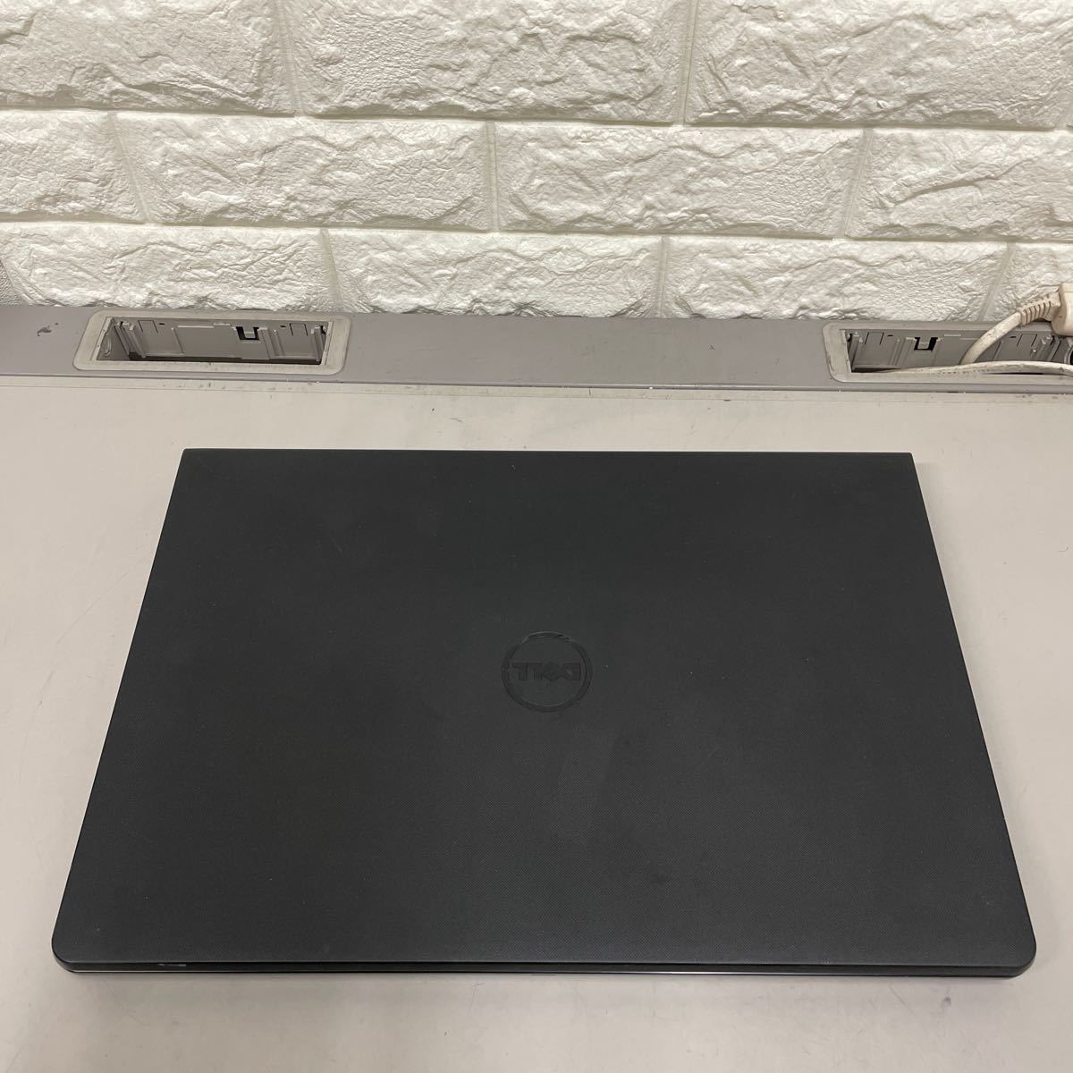 ネ39 DELL Inspiron 3576 P63F Core i3 8130U メモリ4GB ジャンク_画像3