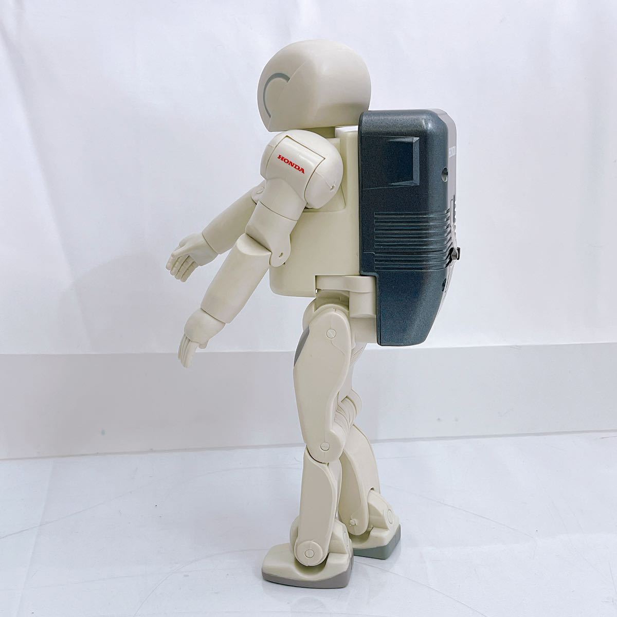 1SB70 【未使用】HONDA ASIMO ホンダ アシモ プレミアム時計 ロボット時計 時計 置き時計 現状品 動作未確認_画像3