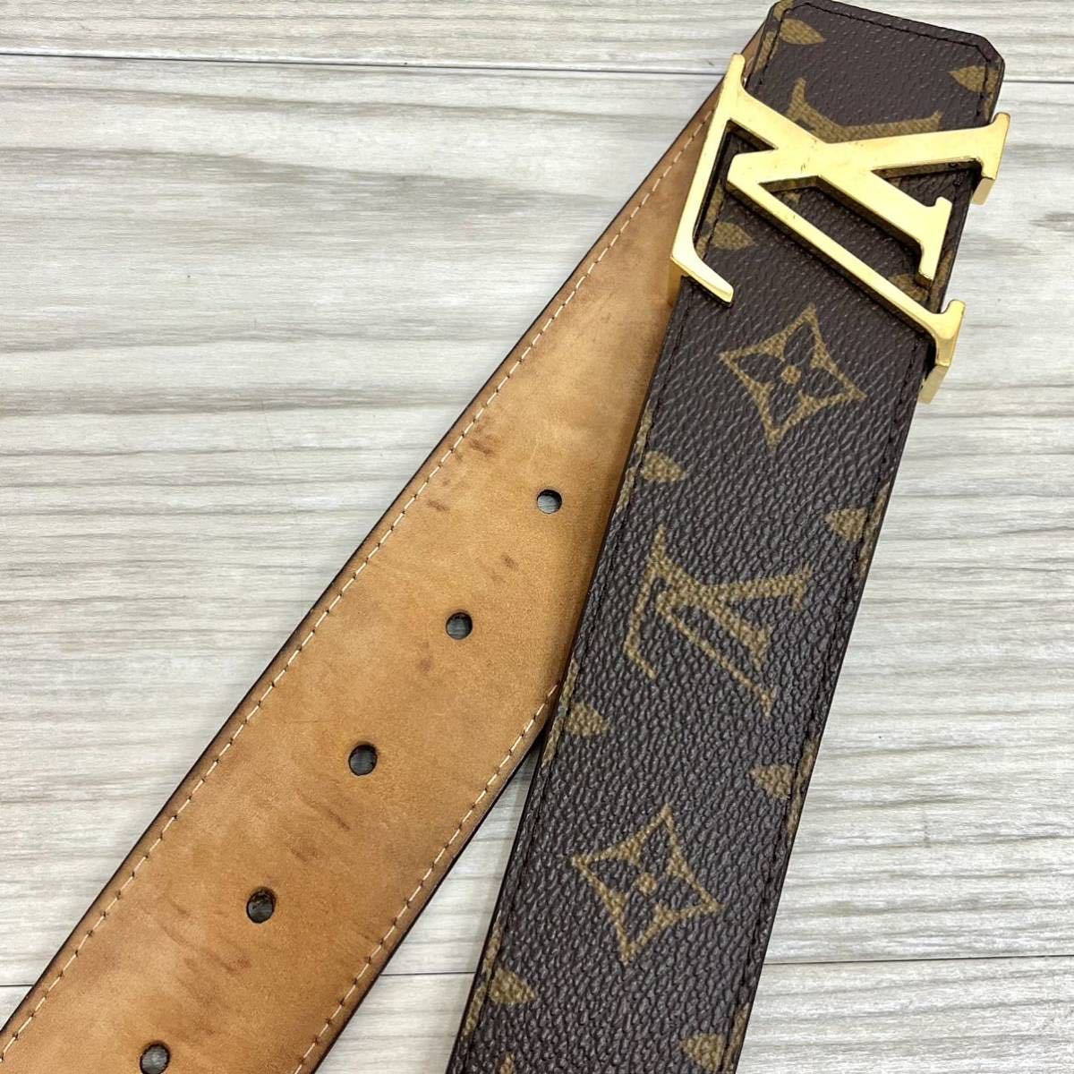 高級 箱保存袋付き LOUIS VUITTON ルイヴィトン サンチュール・LV