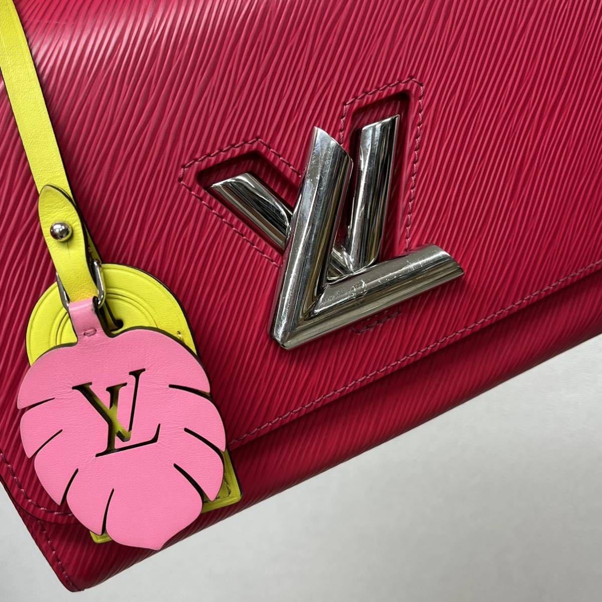 高級 保存袋付き LOUIS VUITTON ルイヴィトン 2020年春夏 LV ツイストMM エピ レザー 2way クリアハンドル ショルダーバッグ R1220 M56131