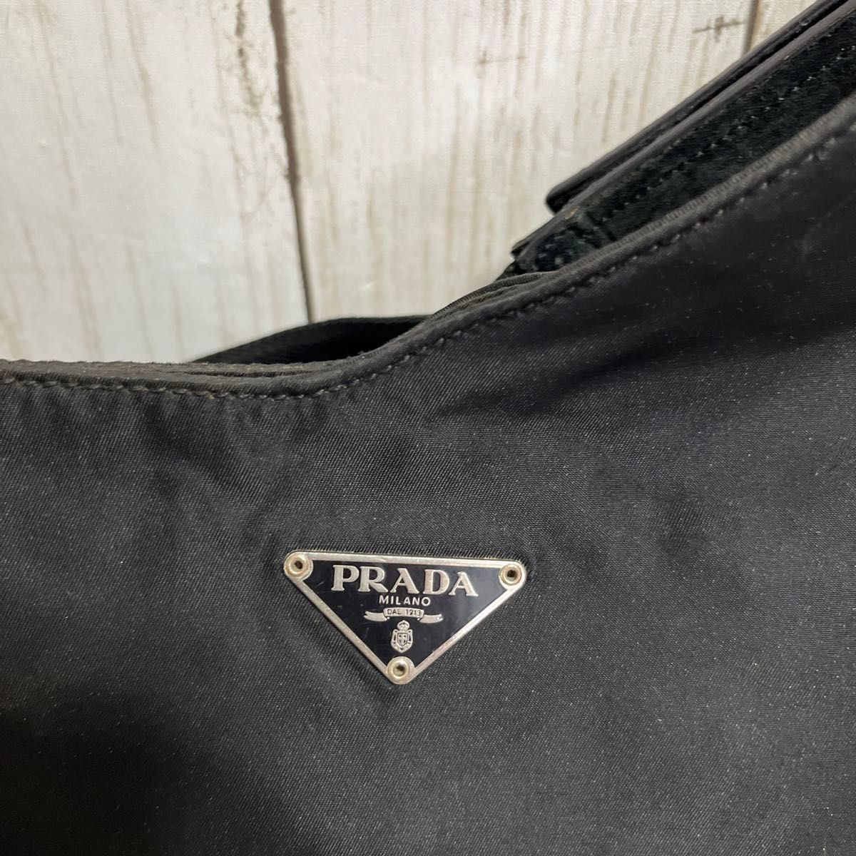 希少 PRADA 三角ロゴ ショルダーバッグ 斜めがけ ナイロン 希少 PRADA 三角ロゴ ショルダーバッグ 斜めがけ ナイロン