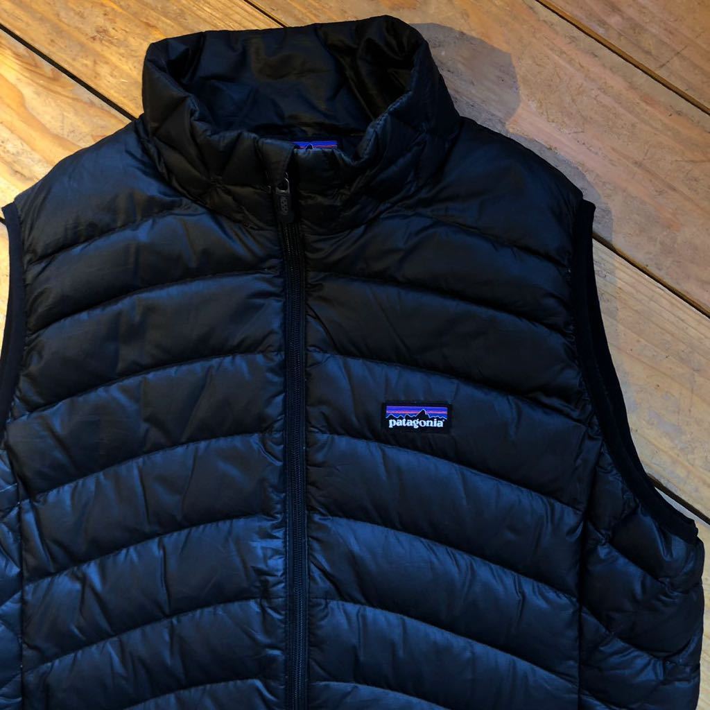 USA古着 patagonia パタゴニア 中綿 ベスト レディース サイズ L アウトドア キャンプ 登山 防寒 保温 ブラック アメリカ仕入 ギア J2934_画像1