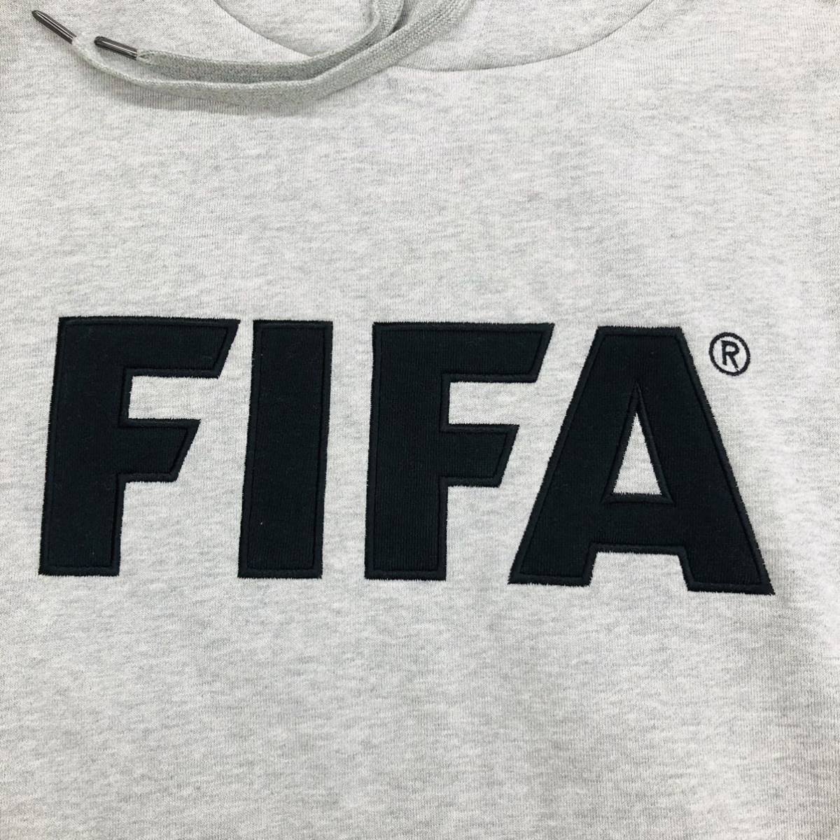 【タグ付き未使用】FIFA OFFICIAL メンズ パーカー フーディ スウェット トレーナー ロゴ刺繍 裏起毛 グレー Mサイズ 紳士の画像7