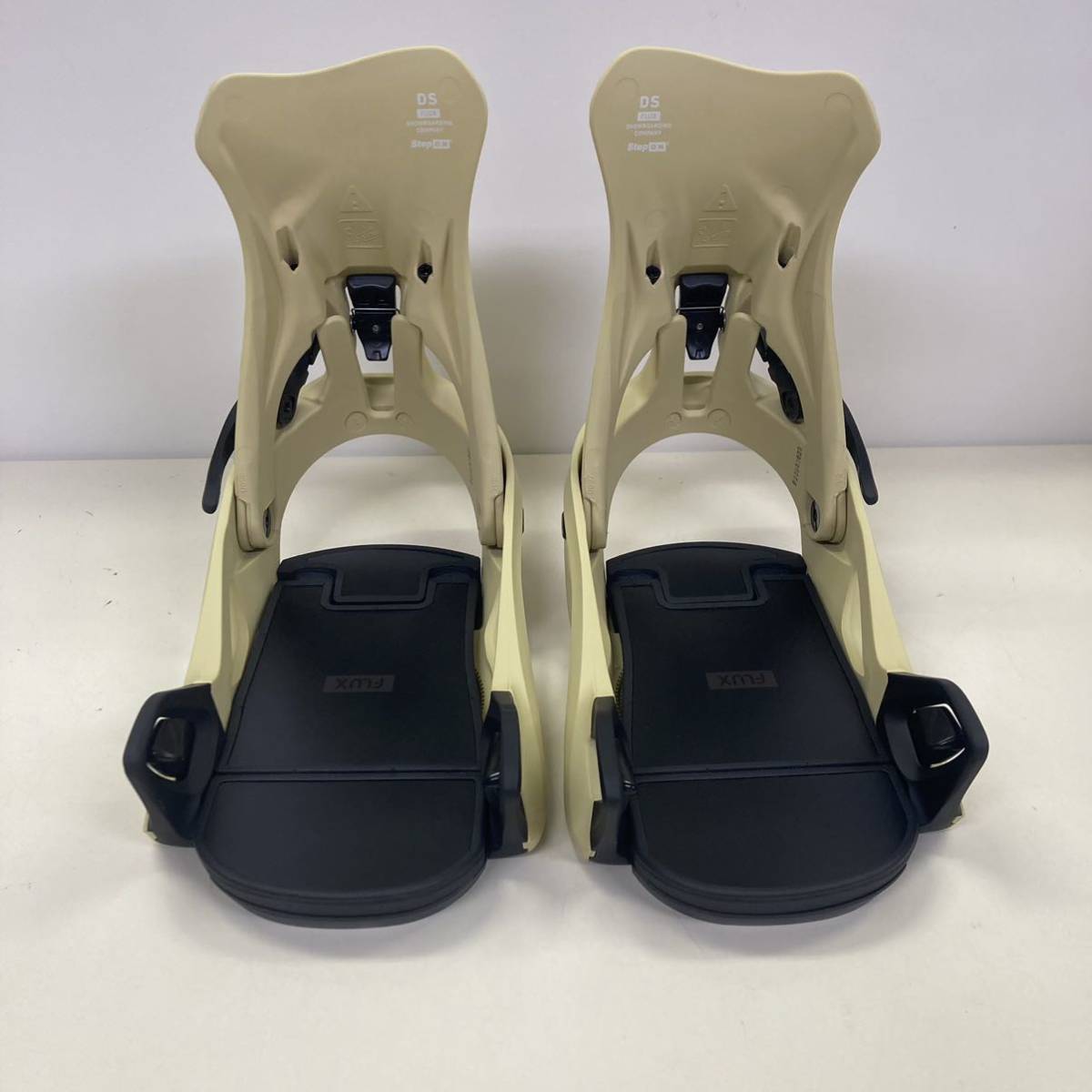 23-24 正規 新品 FLUX フラックス ビンディング メンズ STEP ON BEIGE M スノーボード SNOWBOARD BINDING ステップオン DS BURTON バートン_画像2