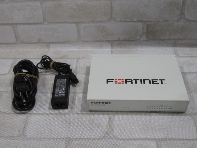 Ω 新FT 0152♪ 保証有 Fortinet【 FG-60F 】FortiGate-60F UTM ライセンス26年09月19日迄 FW:v7.0.12 領収書発行可能