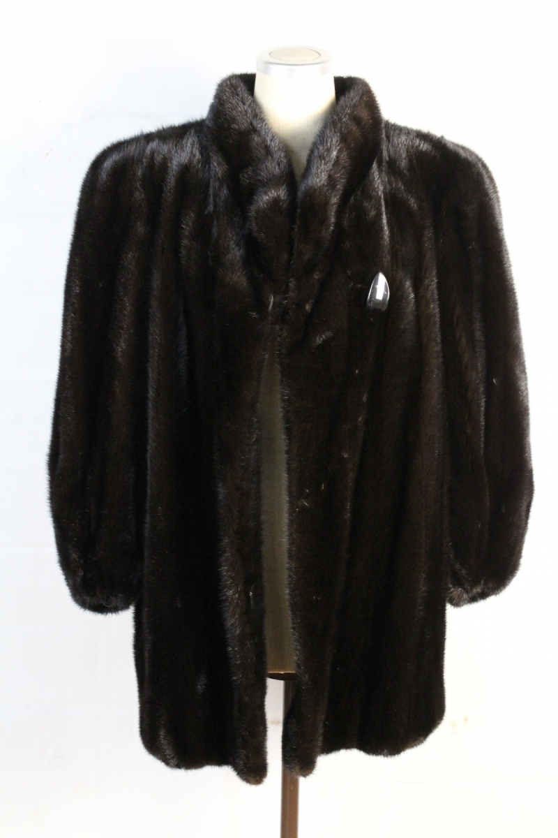 【ト福】carve furs カルヴェンファーズ ミンク 毛皮 コート ブラック 高級毛皮 ファーコート 13-15 LBZ01LAF38_画像1