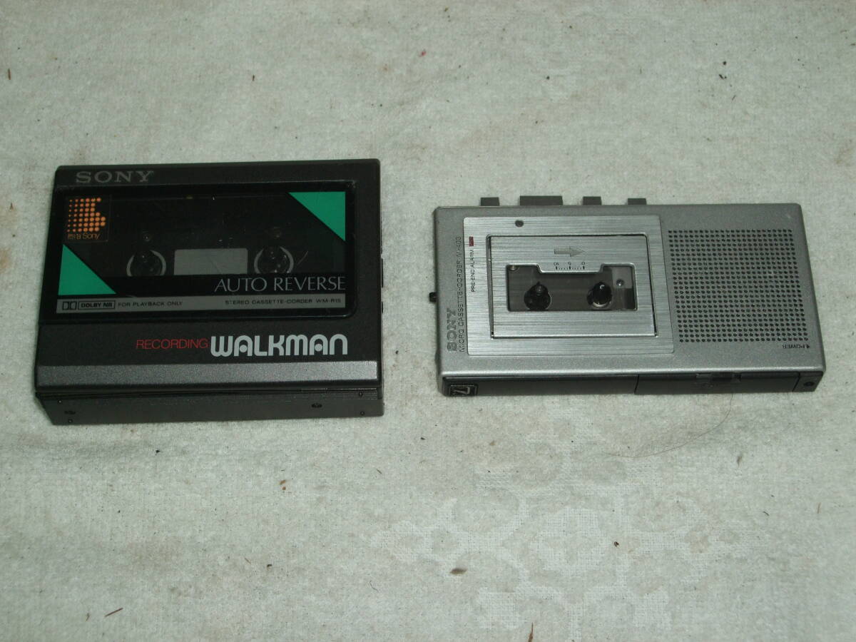 SONY WALKMAN WM-R15 ソニー ウォークマン　マクロカセット　M-400　２台セット_画像1