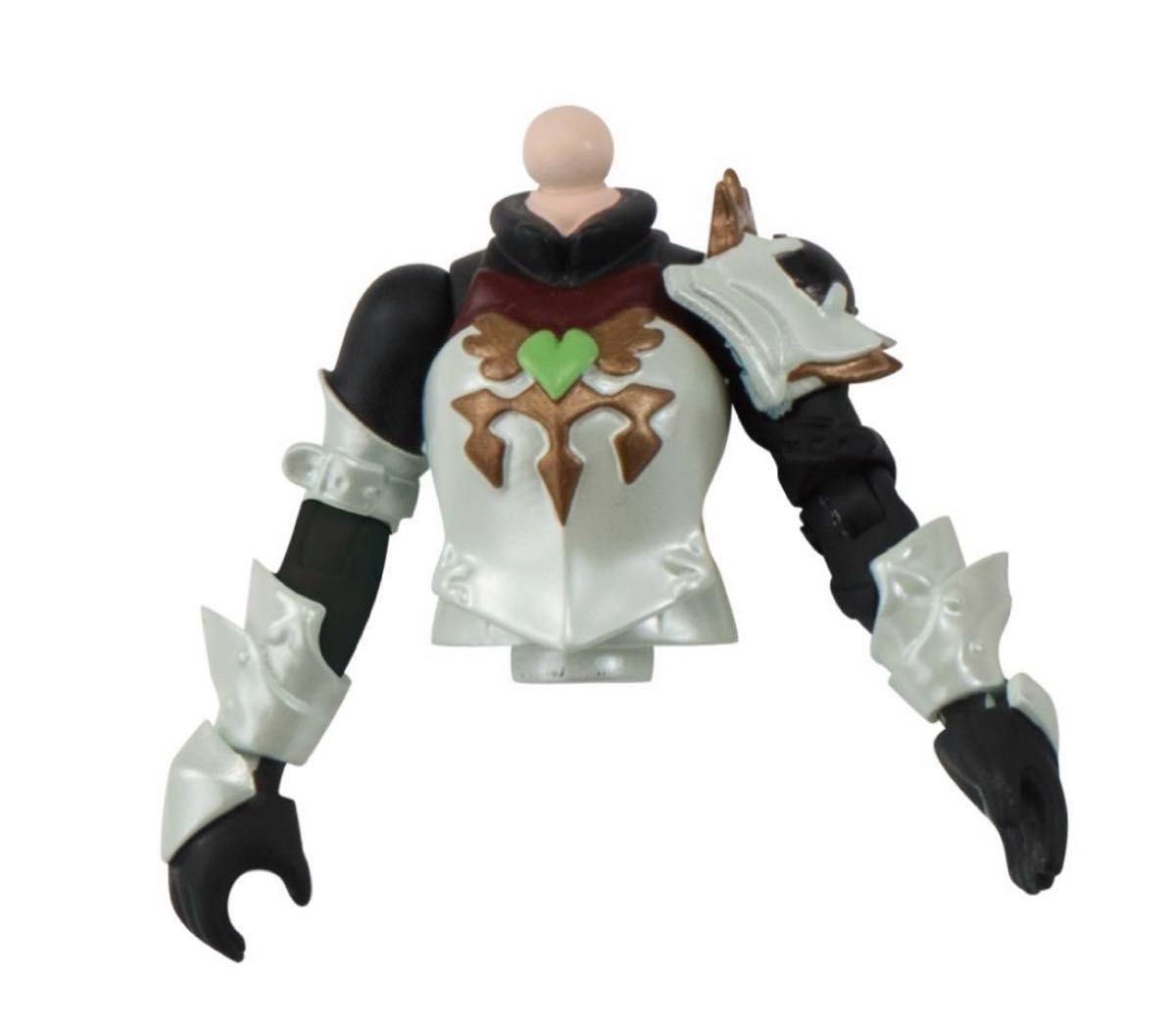 ガシャポンクエスト オンライン版 逢魔の鎧(下)+武器2種 と ガシャポンクエスト オンライン版 逢魔の鎧(下)+武器2種 と