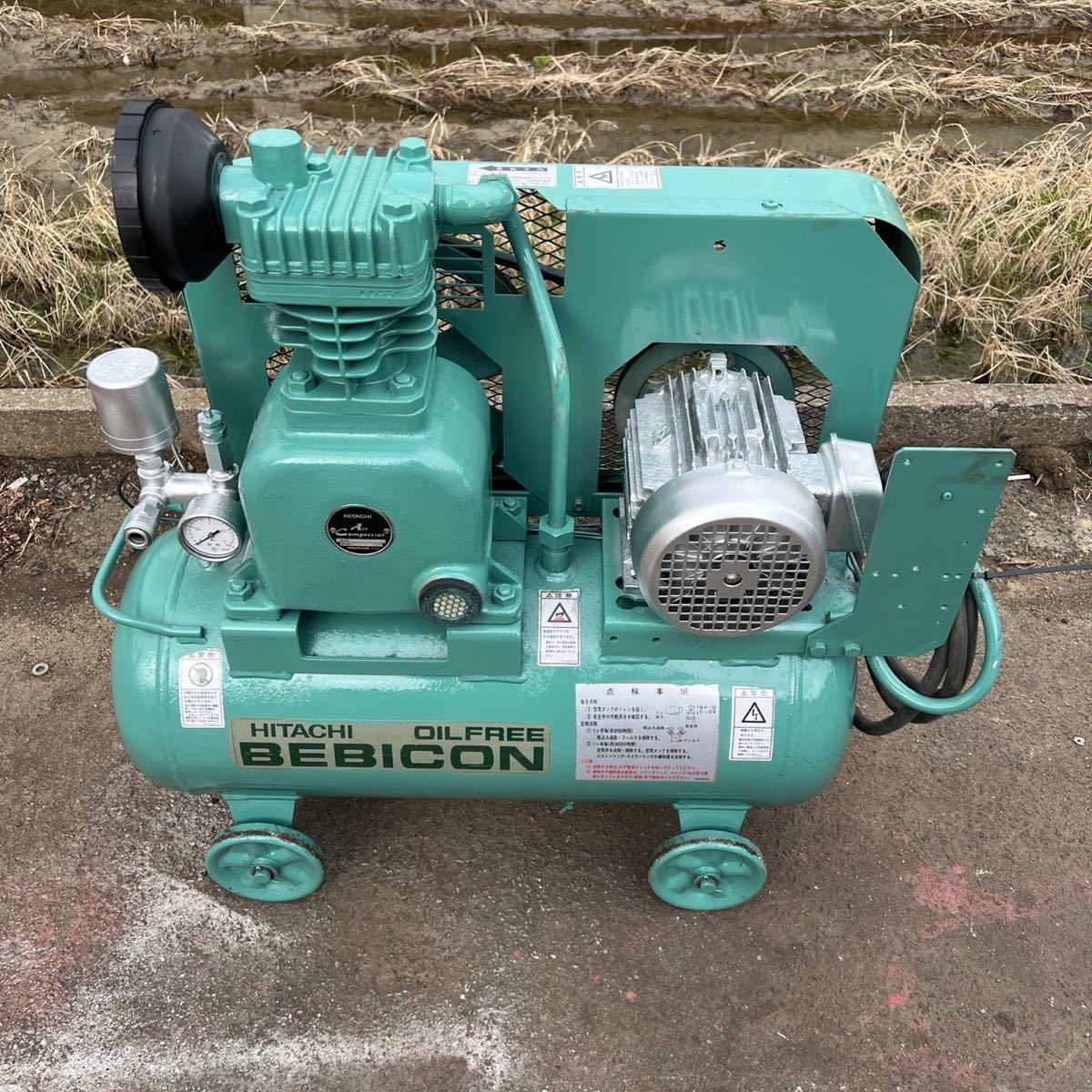 【K60223J3】HITACHI 日立ベビコン エアーコンプレッサー 0.750P-8.5TA6 60Hz 0.75kw 200V ジャンク【通電回転停止確認】【西濃営業所止】