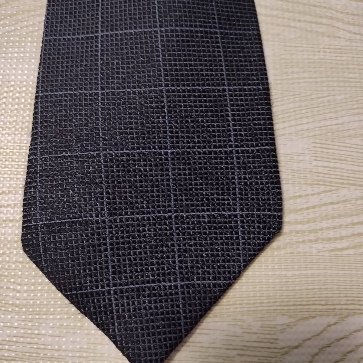  Calvin Klein necktie 4