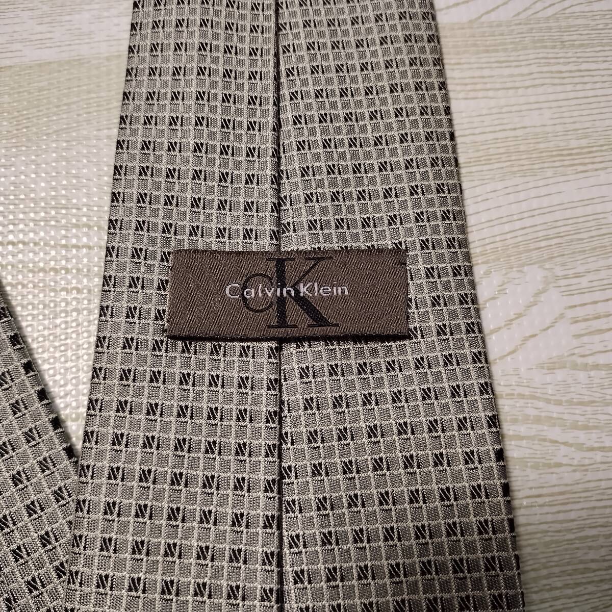  Calvin Klein necktie 6