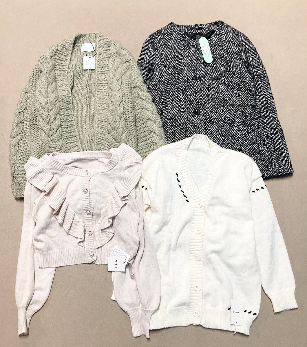 ★未使用 タグ付き レディース 44点 まとめ earth ROPE PICNIC UNIQLO GRL トップス スカート ワンピース 等 サイズMIX 卸 現状品 16kg★_画像8