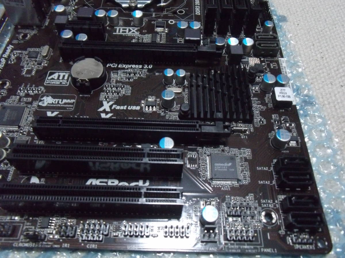 【即決・送料込み】ASRock Z77 Pro3 REV 1.04 LGA1155 ATXマザーボード IOパネル付属 動作品_画像2