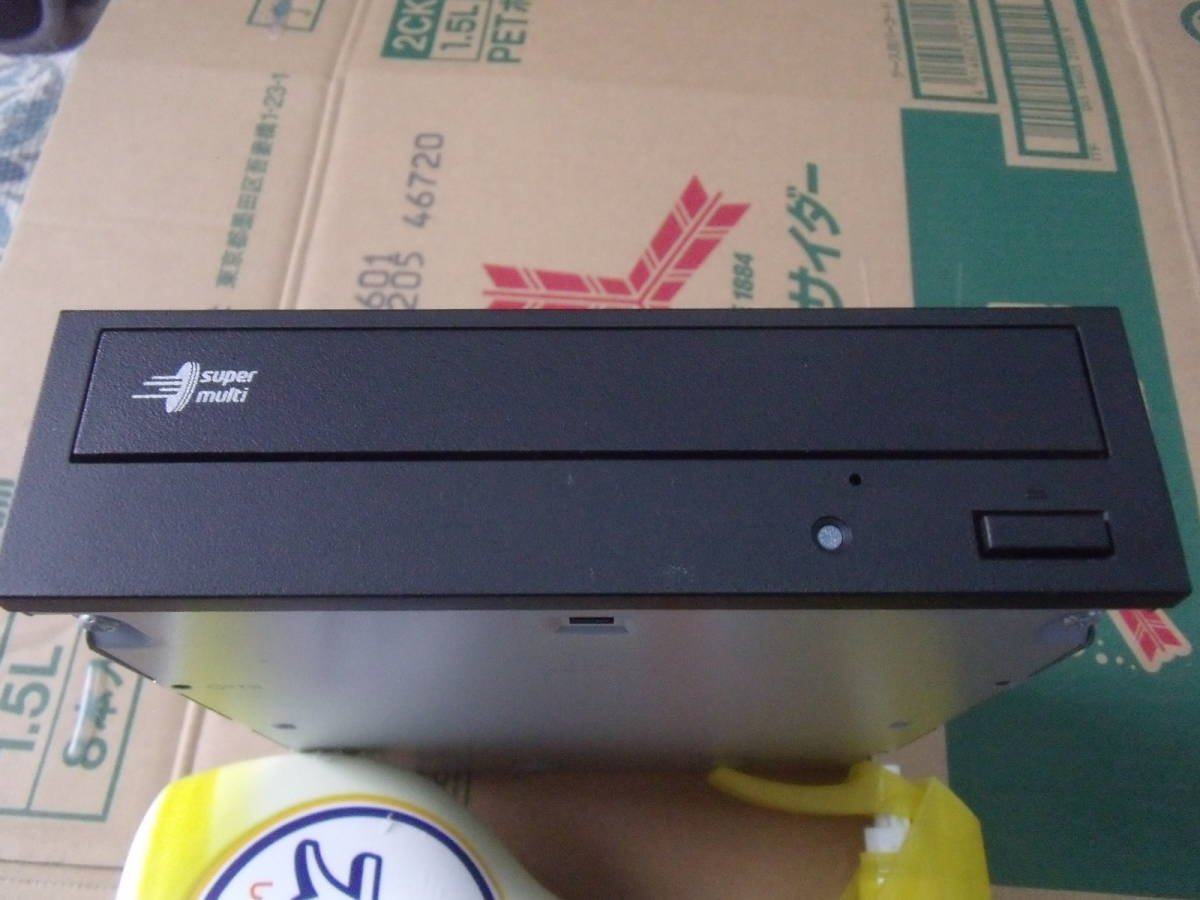 【送料込み・即決】LG GH24NSB0 SATA 24倍速対応DVD-Multi DVDマルチドライブ 動作品_画像2