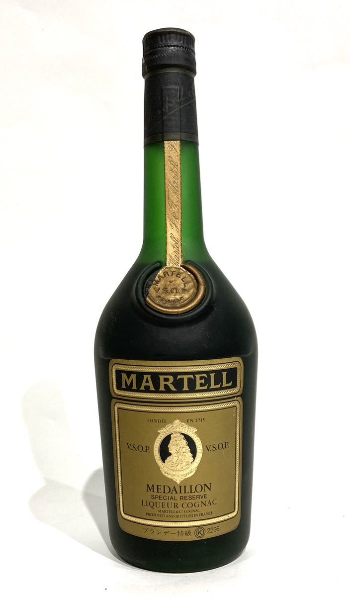 △bk-550 MARTELL VSOP MEDAILLON マーテル メダイヨン ゴールドラベル コニャック ブランデー 700ml 40％ 未開栓 (S36-8)_画像1