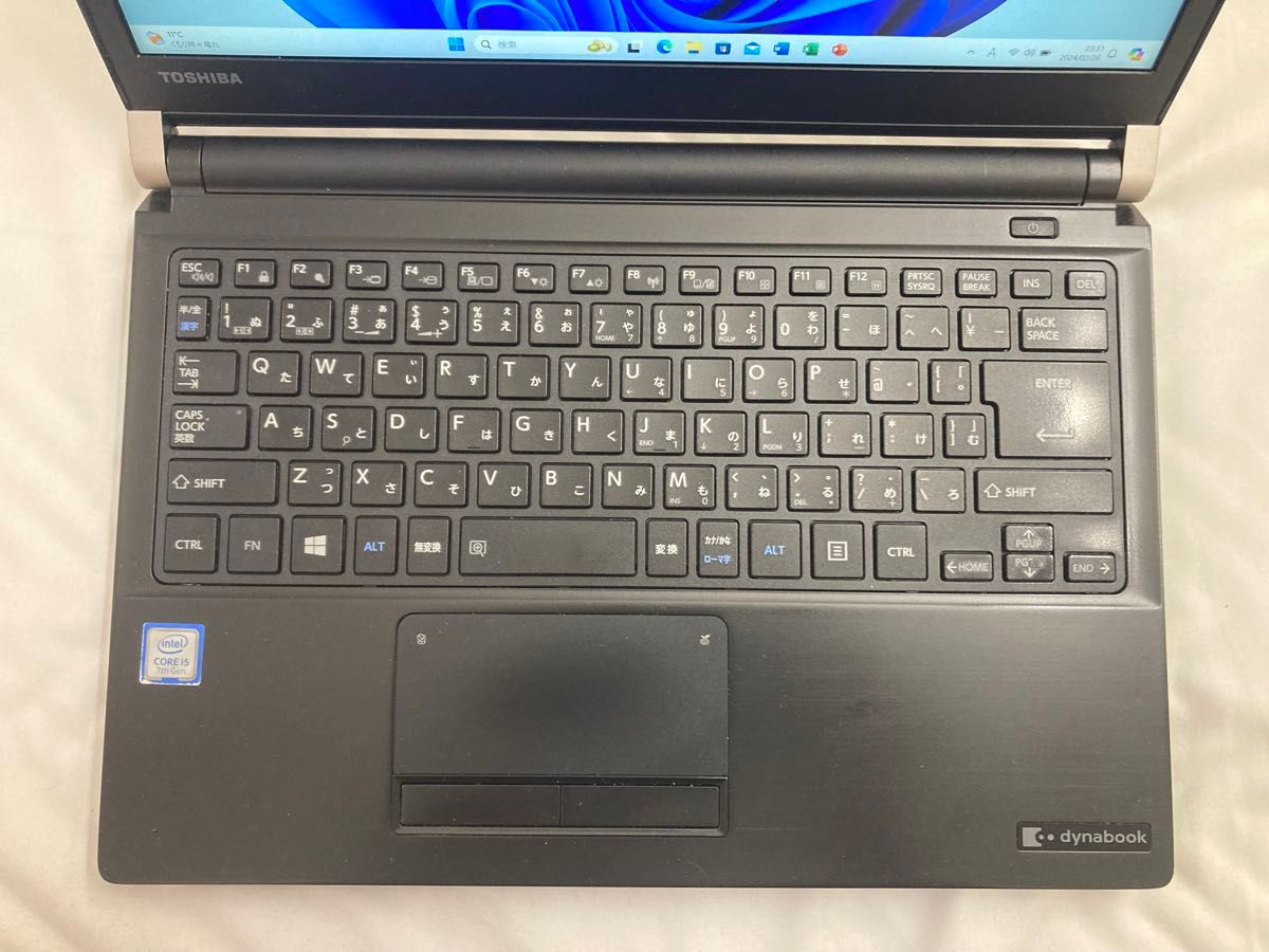 TOSHIBA dynabook R73/J 第7世代core i5 メモリー8GB SSD MS office