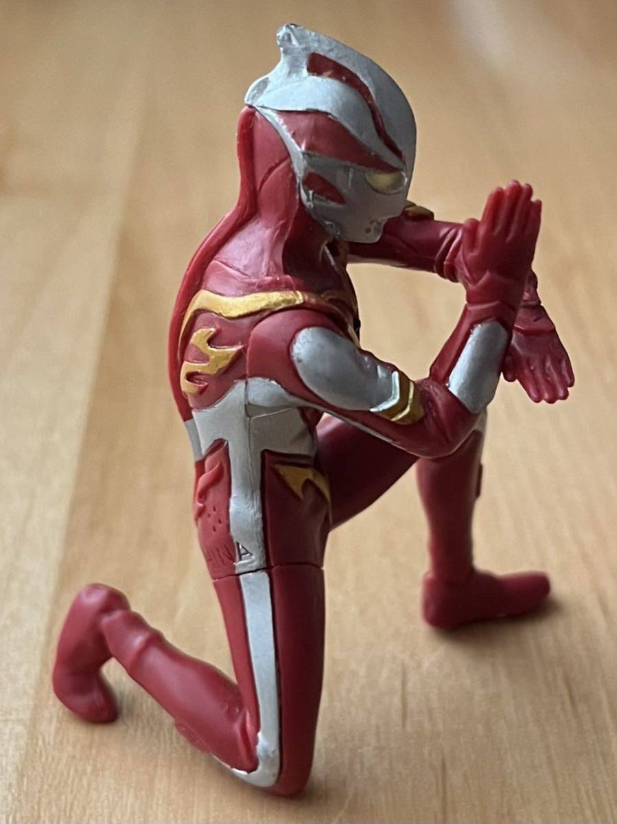 * Ultraman Ultraman Mebius балка человек g Brave H.G.C.O.R.E. б/у фигурка Bandai HG gashapon 