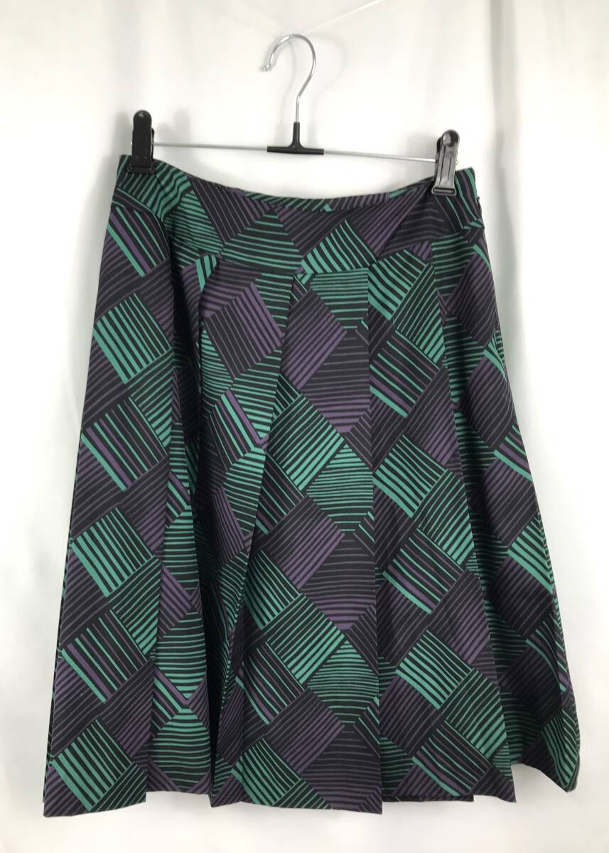 INDIVI インディヴィ　フレアスカート　プリーツスカート　レディース　Mサイズ　緑　黒　紫　JTB-358_画像2