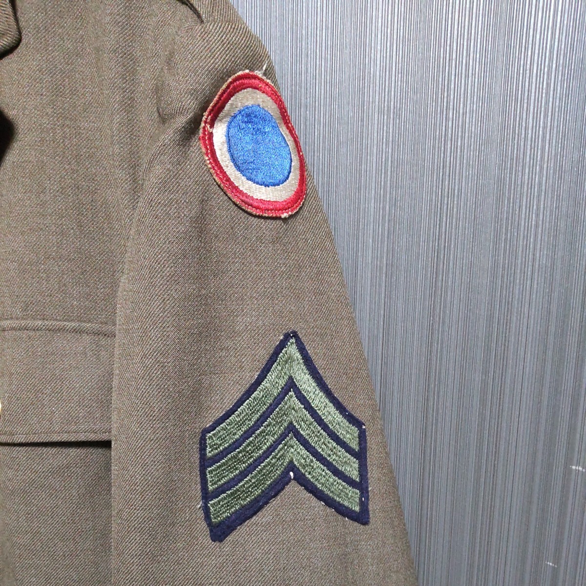 WWⅡアメリカ軍 勤務服ジャケット 記章付きの画像2