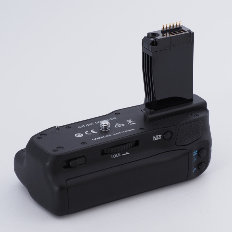 Canon キヤノン バッテリーグリップ BG-E18 EOS 8000D Kiss X8i用カメラアクセサリー #8933_画像3