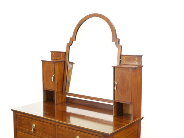 ドレッサー　マホガニー材の美しい木目も魅力　上品なデザイン　鏡台　ドレッシングテーブル　1920年頃イギリスアンティーク家具　51519nk_画像2