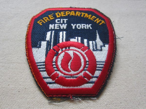 FIRE DEPARTMENT CITY NEW YORK ニューヨーク市 消防署 ワッペン/パッチ 企業 USA 古着 アメリカ アメカジ 警備 警察 488の画像4