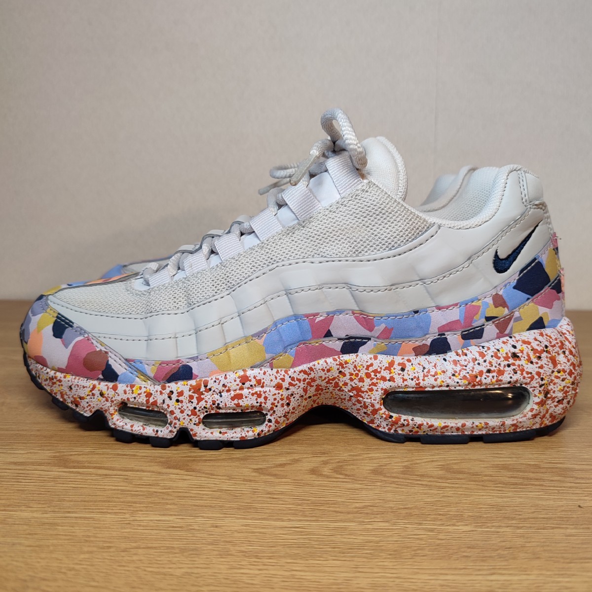 美品 大人気 特別モデル NIKE WOMENS AIRMAX 95 SE