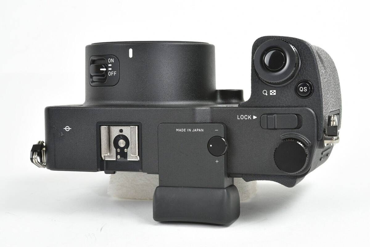34000円 ☆極美品☆SIGMA シグマ SD Quattro ボディ 大人気機種 34000円 ☆極美品☆SIGMA シグマ SD Quattro ボディ 大人気機種