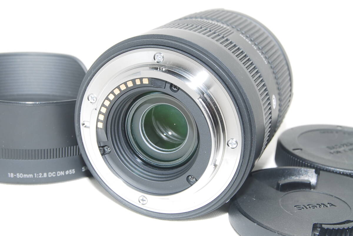 ★良品★SIGMA シグマ 18-50mm F2.8 DC DN Contemporary フジXマウント フード付き♪_画像2