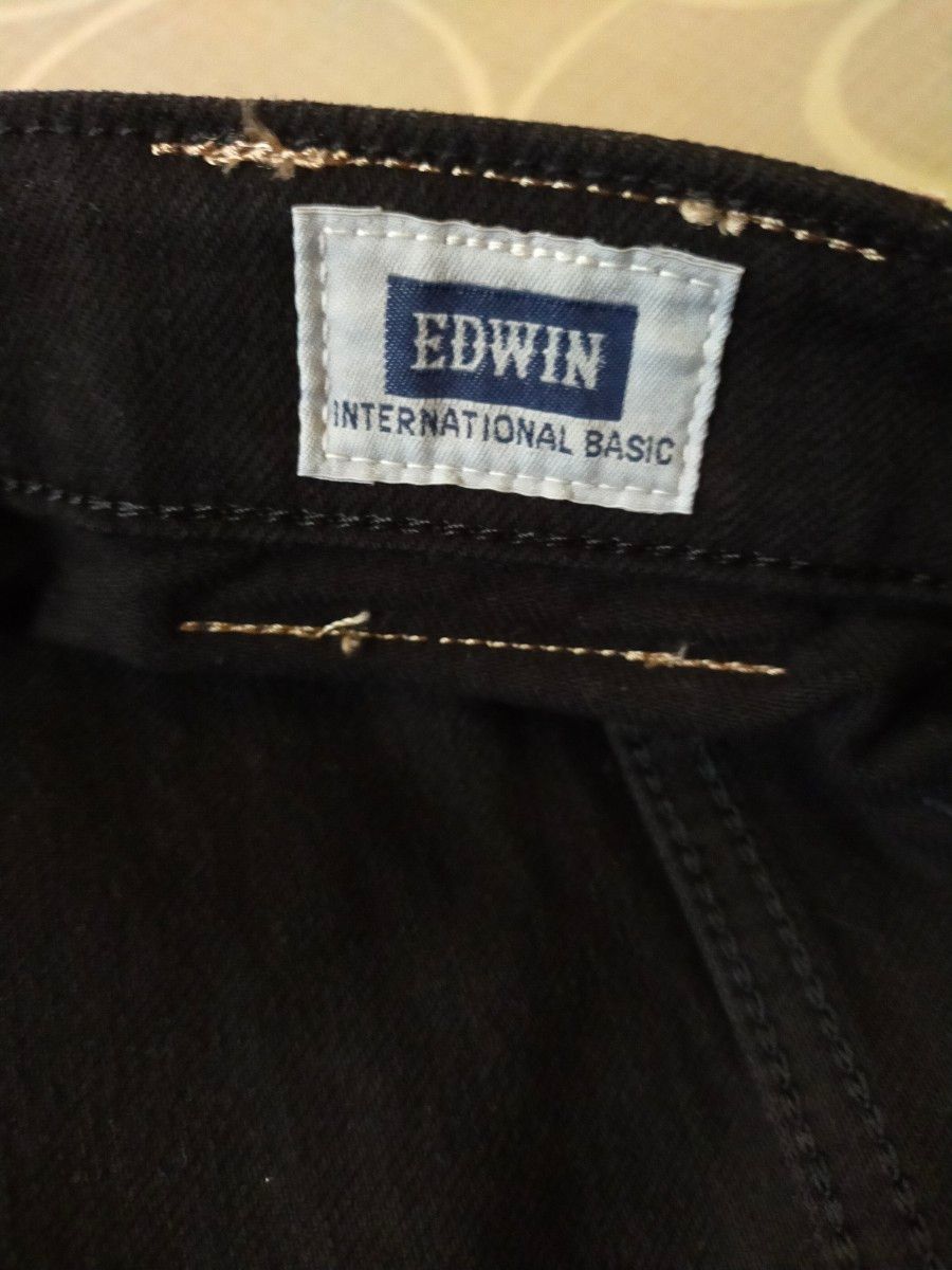 EDWIN エドウィン403 ジーンズ  ブラック　40インチ
