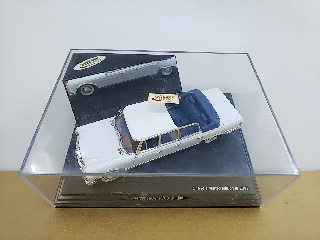 ■ VITTESSE 1/43 MERCEDES-BENZ 600 Landaulet ホワイト メルセデスベンツ モデルミニカー_画像4